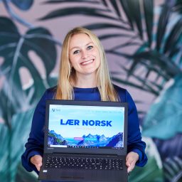 Artwork for Norsklærer Karense